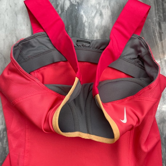 Nike Dri-Fit Tank Top - Picture 3 of 9